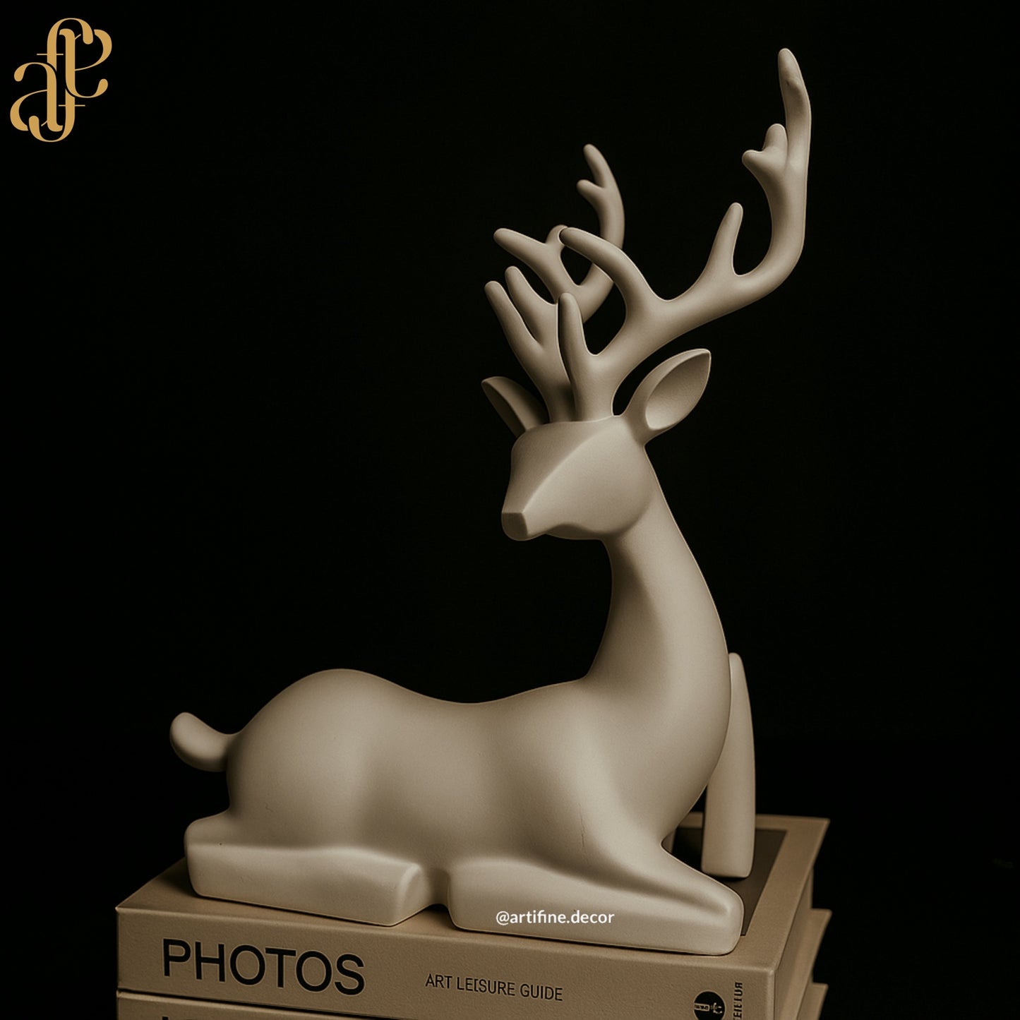 Modern Matte Deer Sculpture Set – Black & White