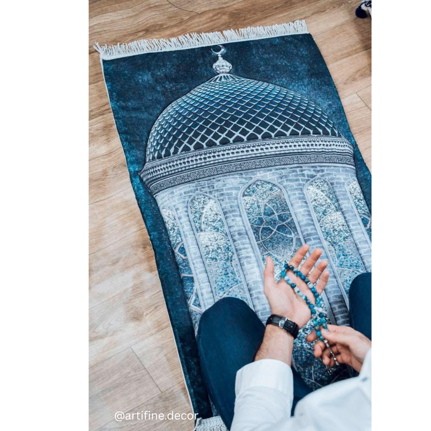 Architectural Dome Prayer Mat - سجادة صلاة مبطنة