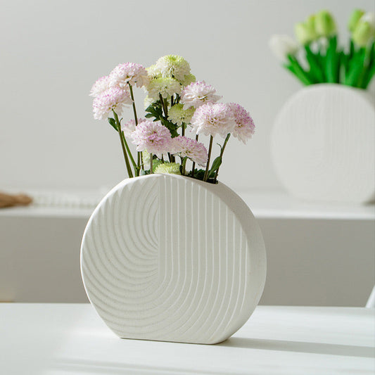 Luna Wave Ceramic Sculpture Vase – Modern Textured Decor