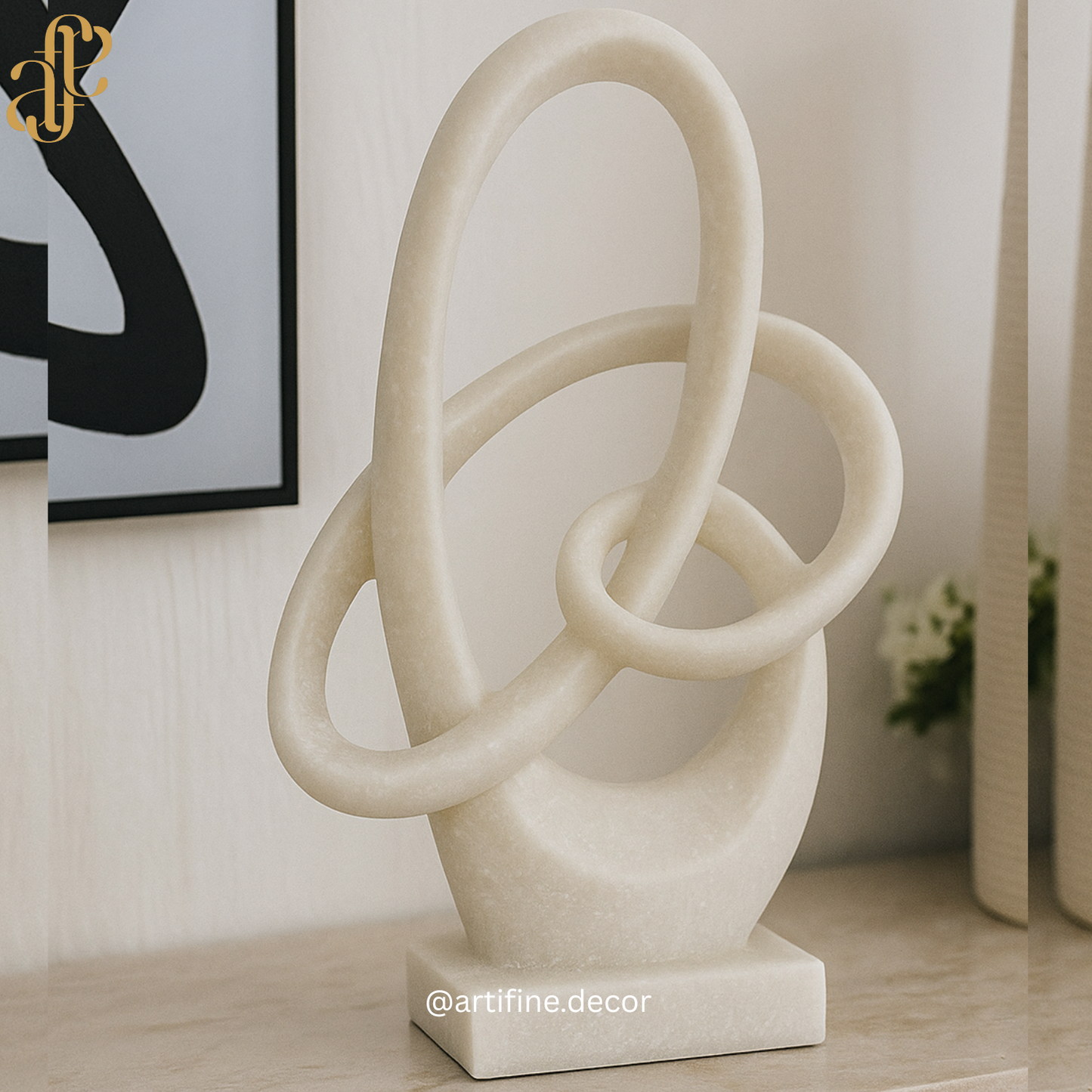 Modern Interlinked Loop Sculpture Set
