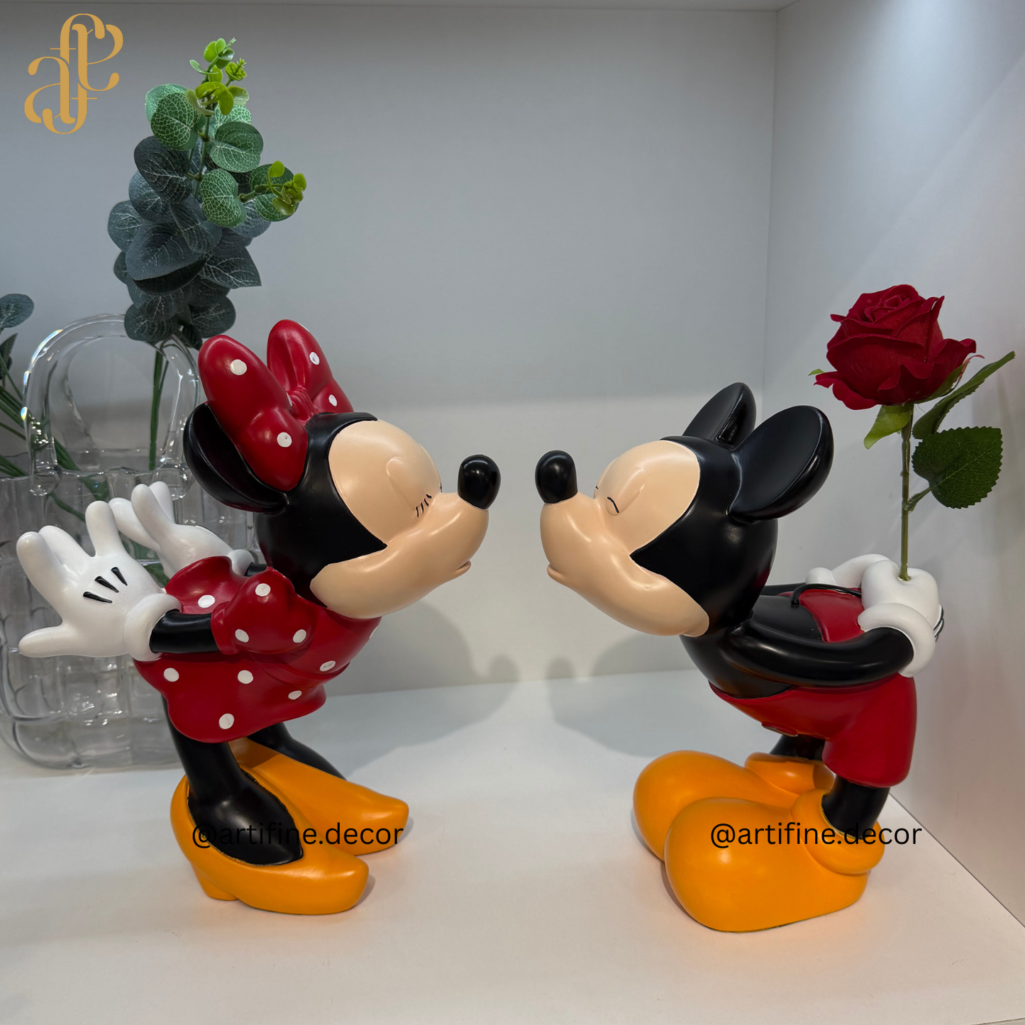 Mickey & Minnie Figurine Set – Romantic Disney