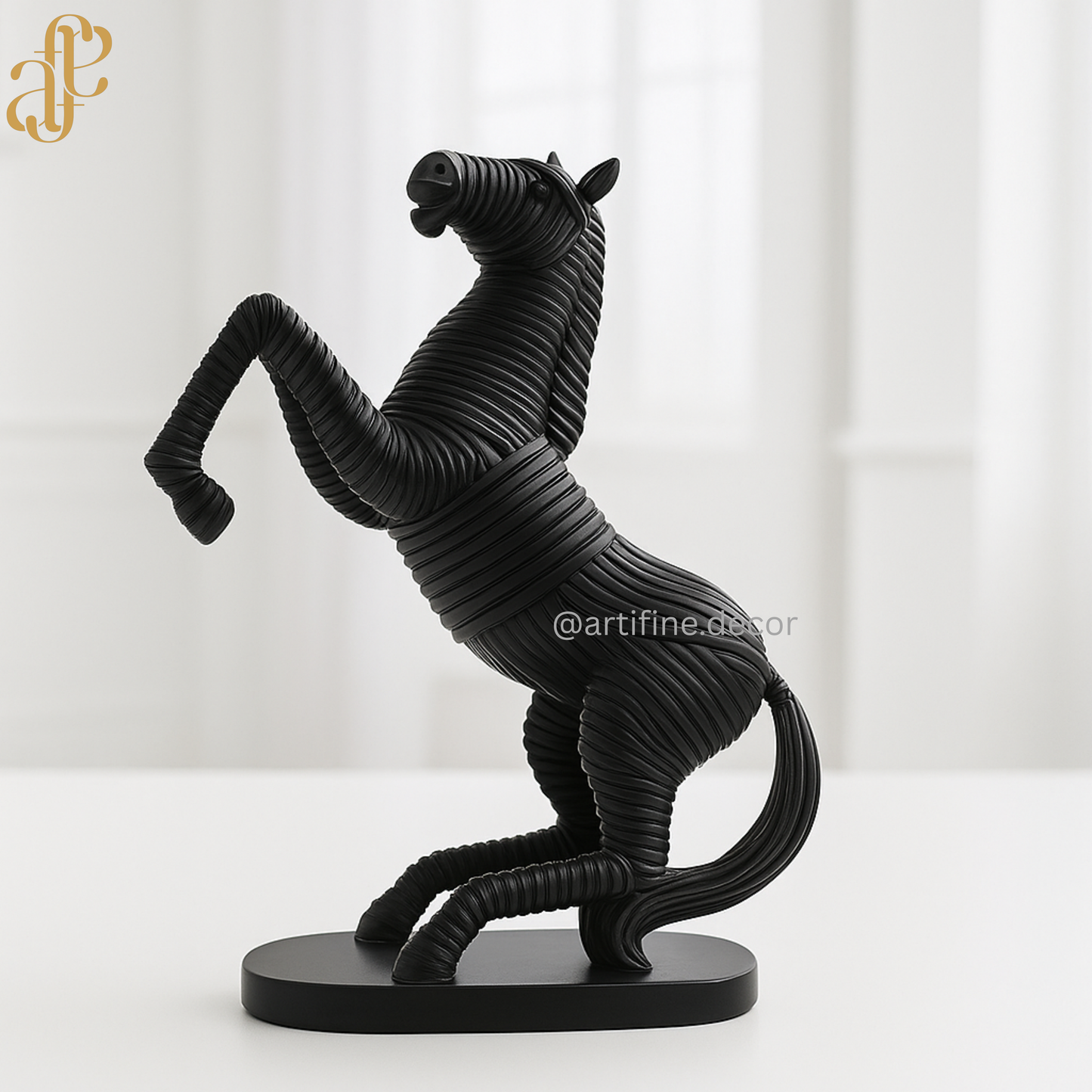Majestic Horse Sculptures – Black & White