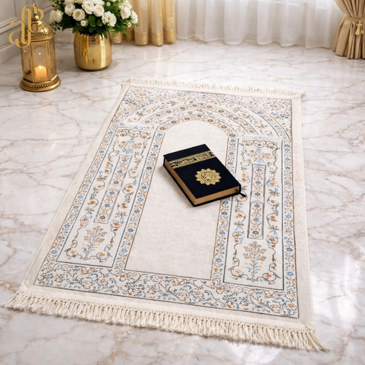 Elegant Floral Prayer Mat - سجادة صلاة مبطنة