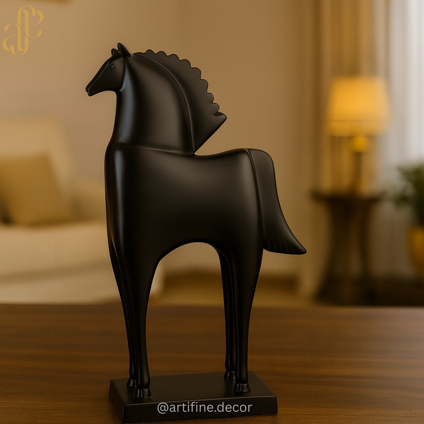 Modern Horse Sculptures – Black & White