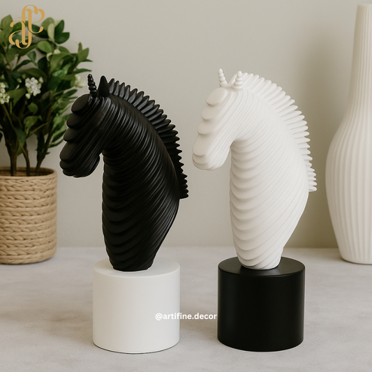 Modern Horse Head Sculpture – Black & White