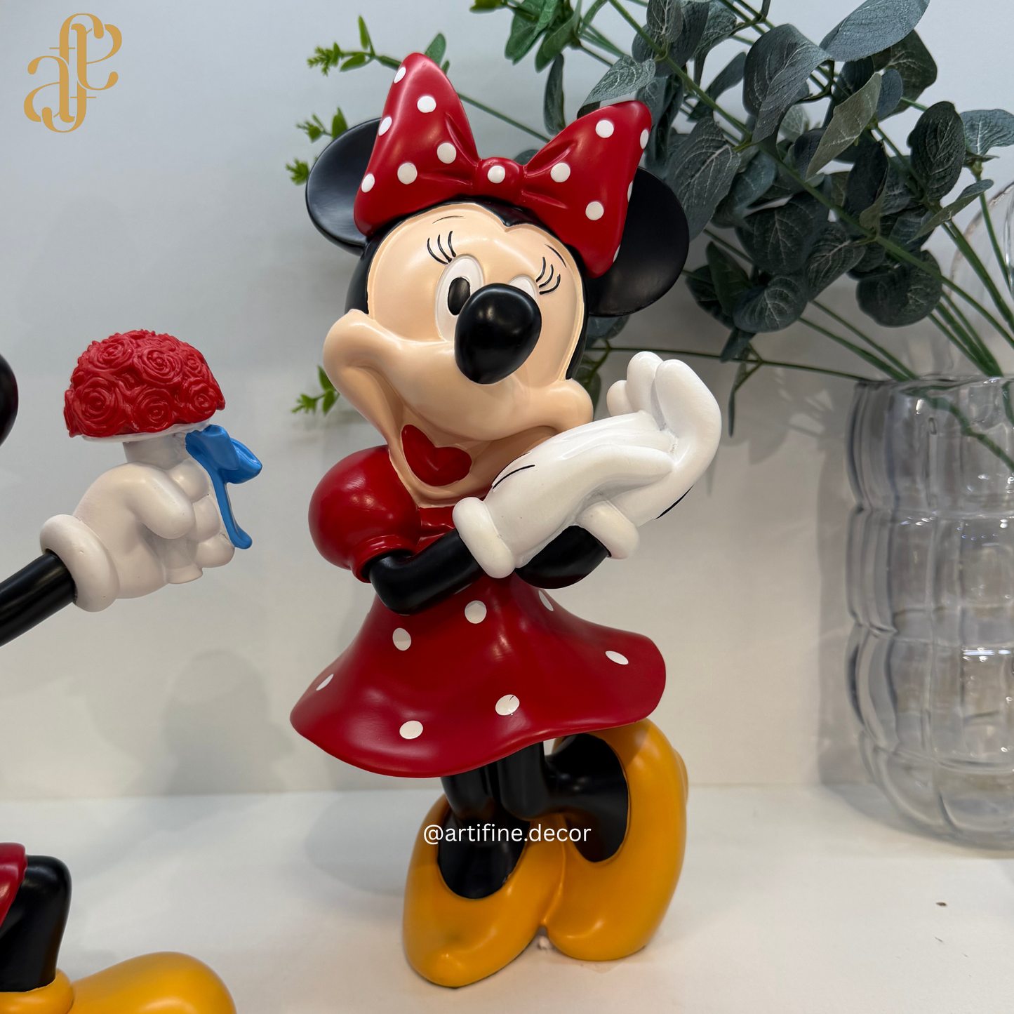 Mickey & Minnie Love Bouquet Figurine Set – Premium Collectible Decor
